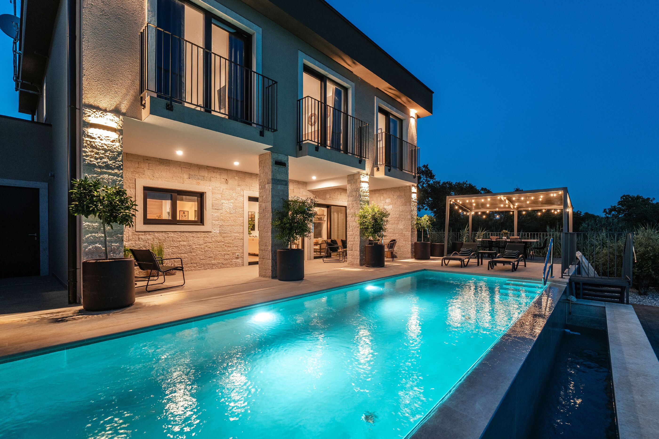 Villa Palazzina II s bazenom i wellnesom