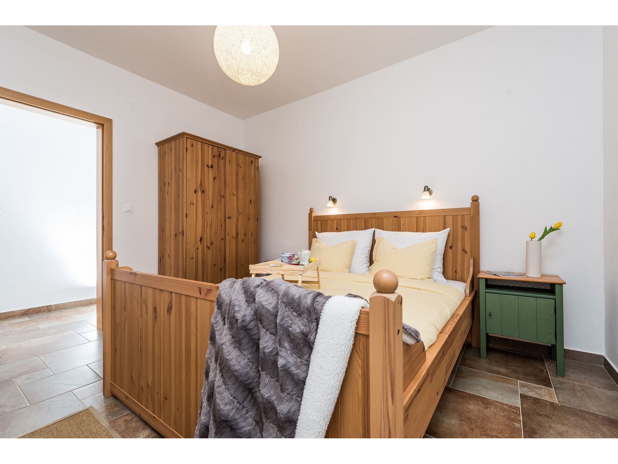 Vila More with pool and garden