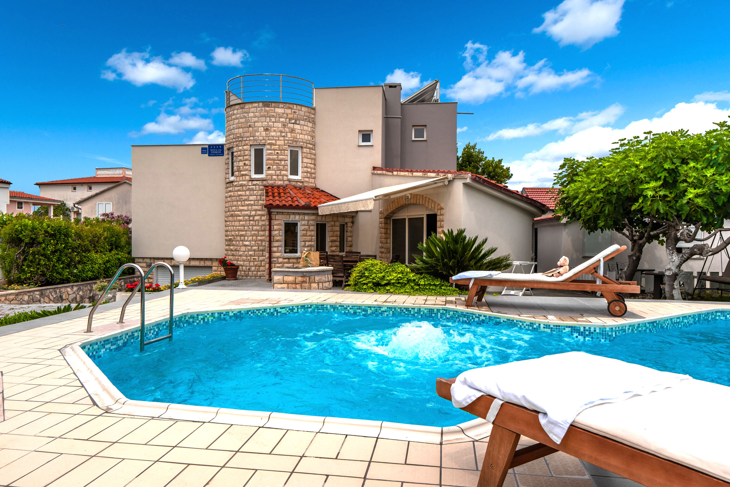 Villa Jelena Vir near beach