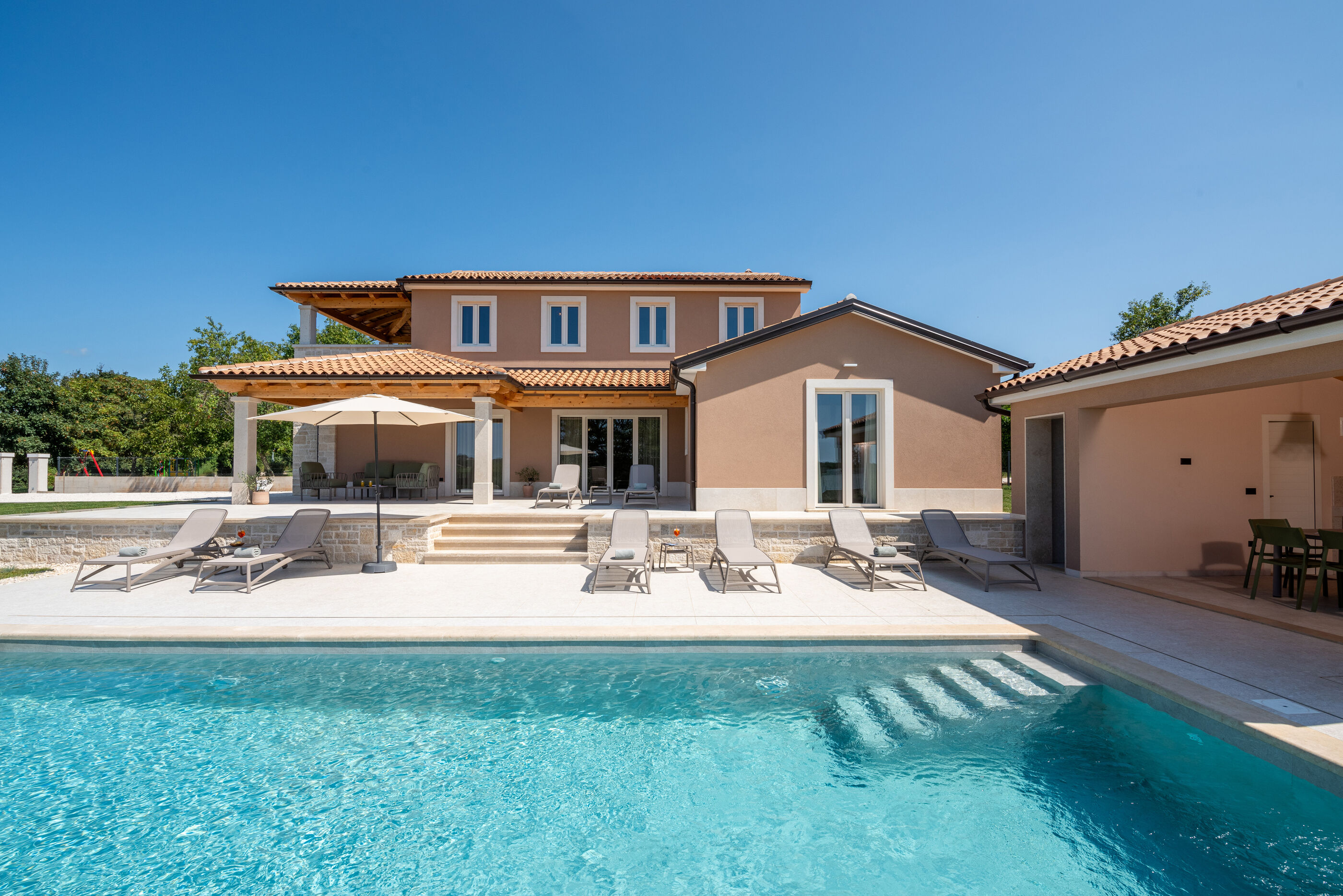 Villa Sentiero s bazenom