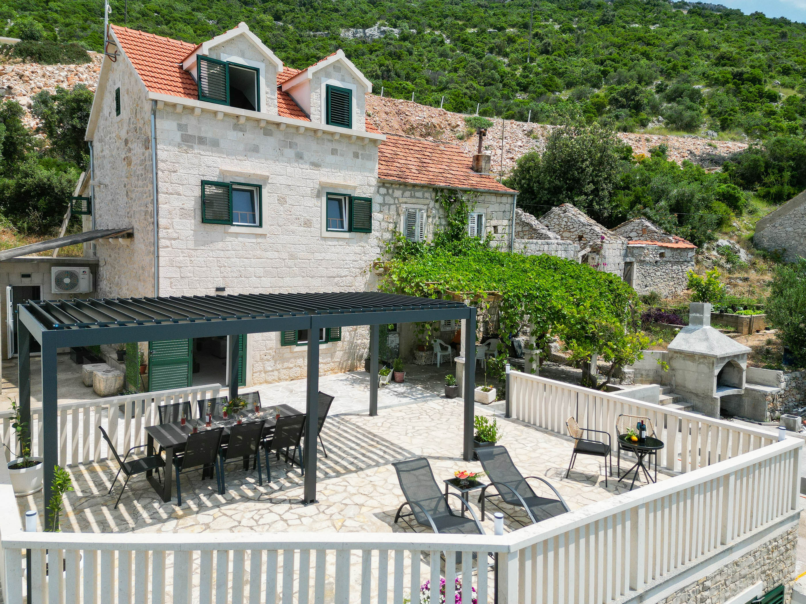 Villa Navis