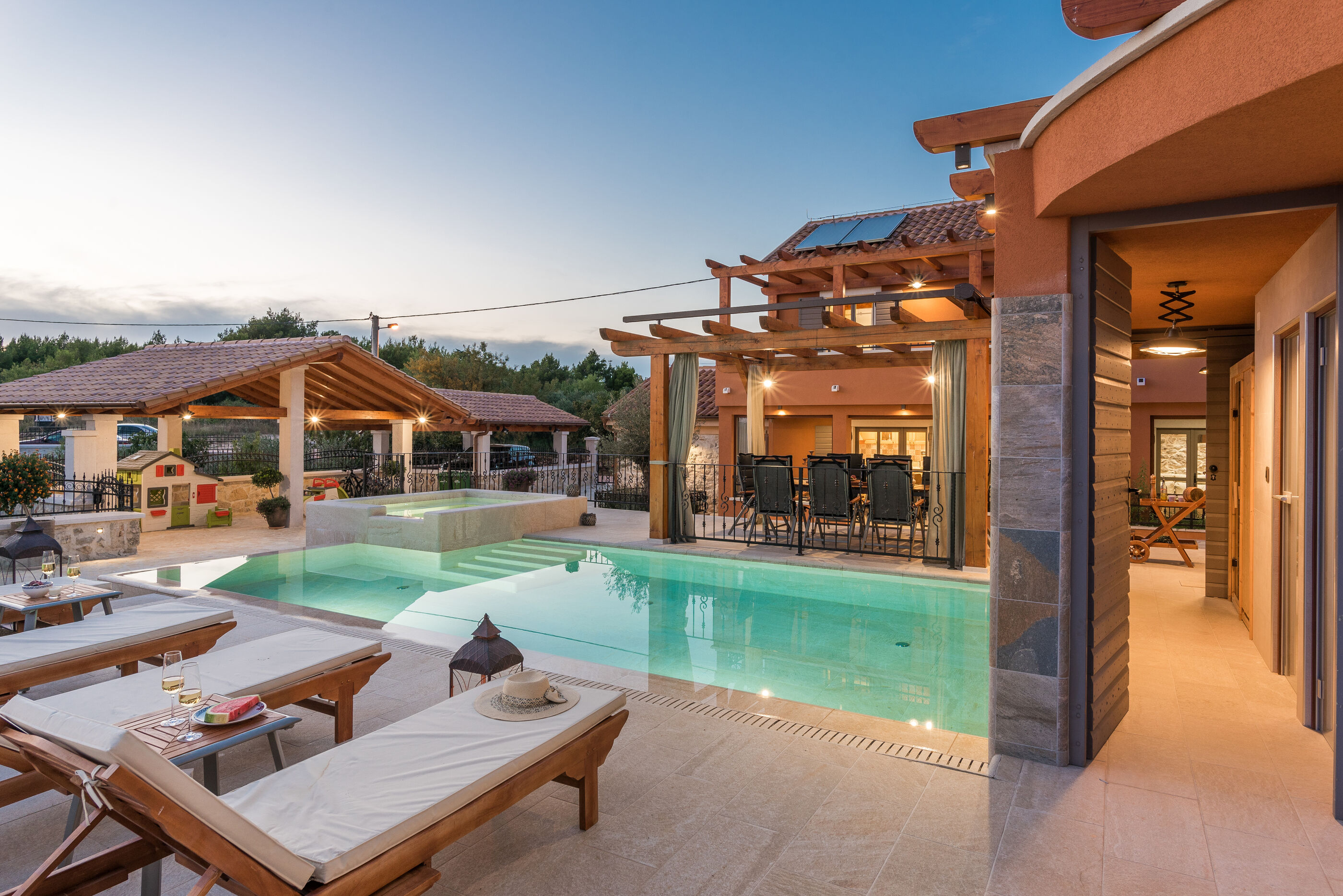 Villa Gold