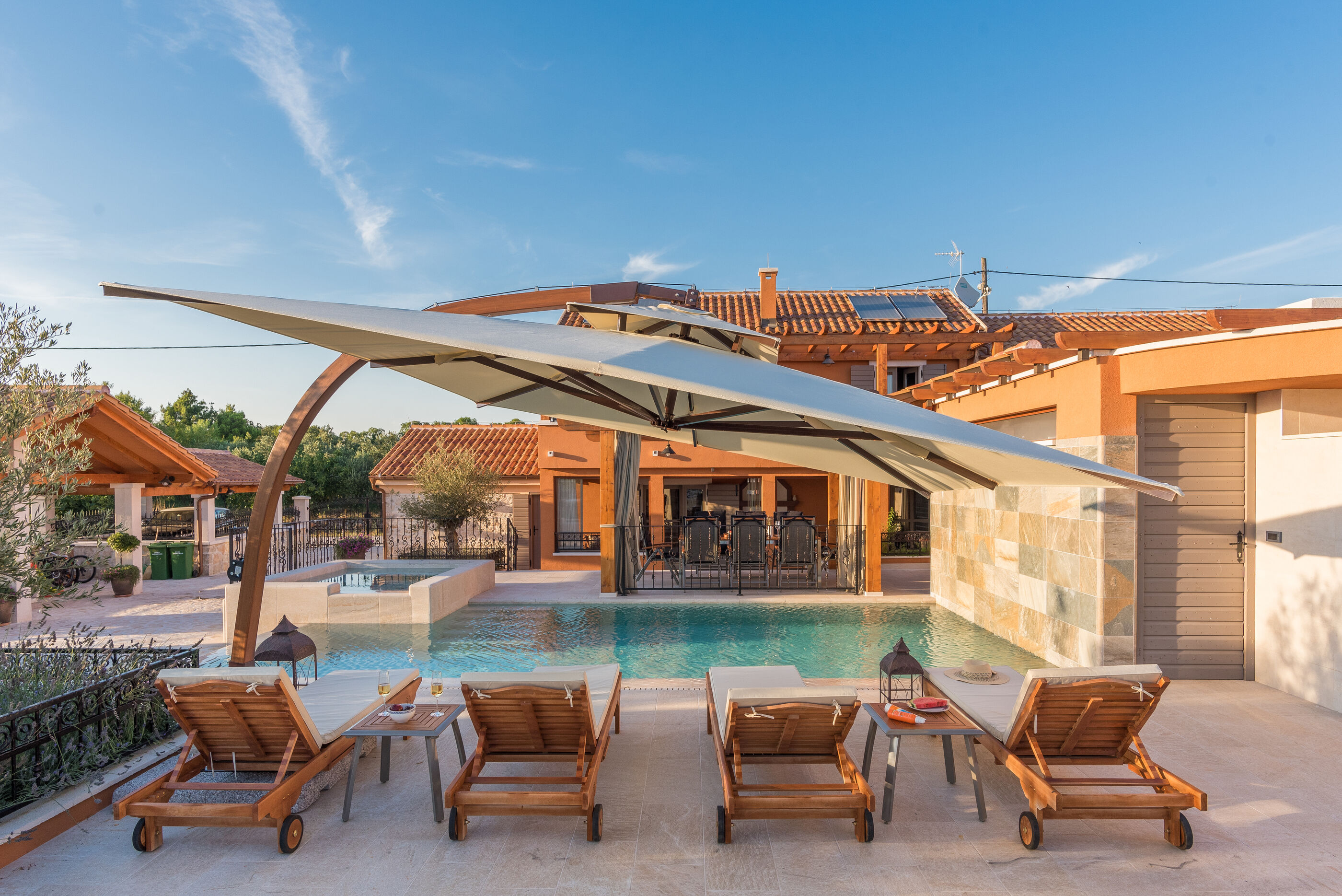 Villa Gold