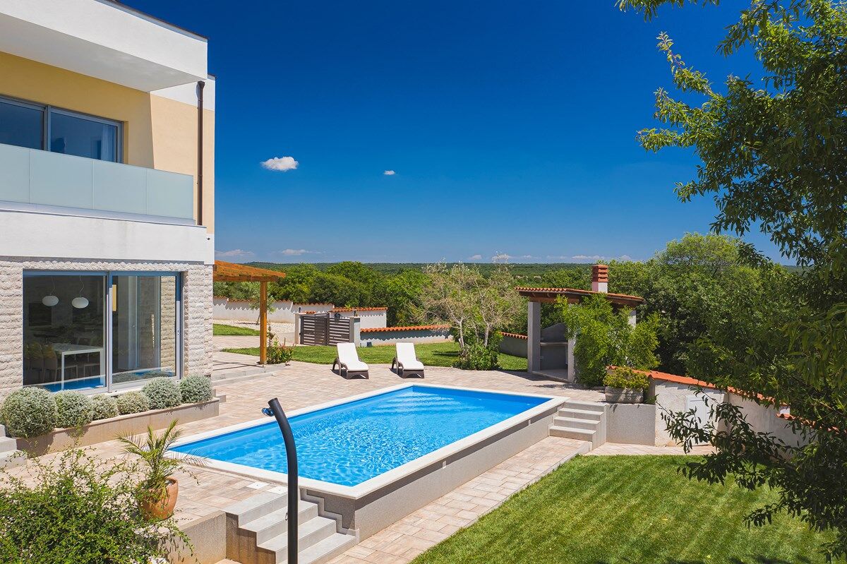 Villa Villa White