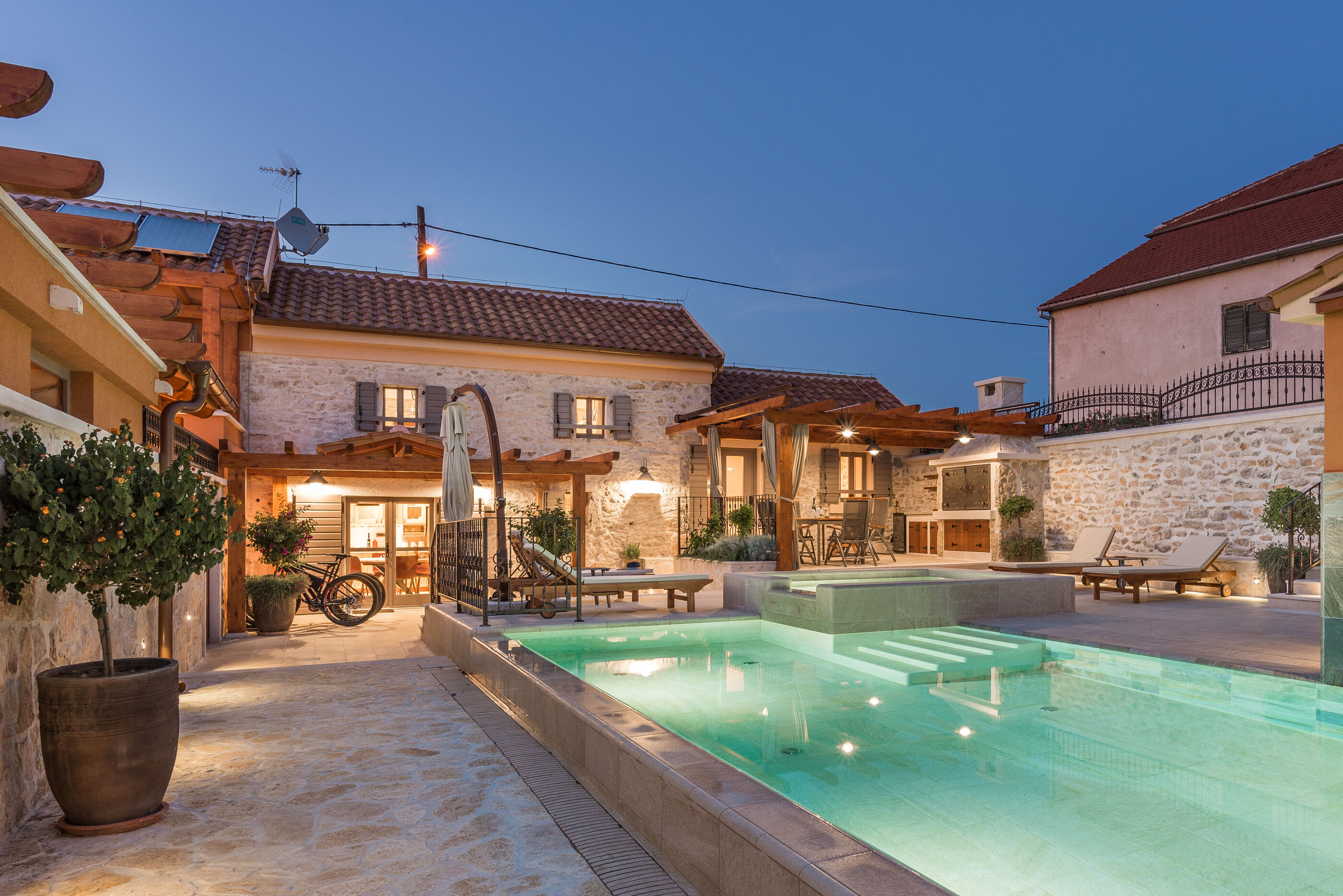 Villa Stone